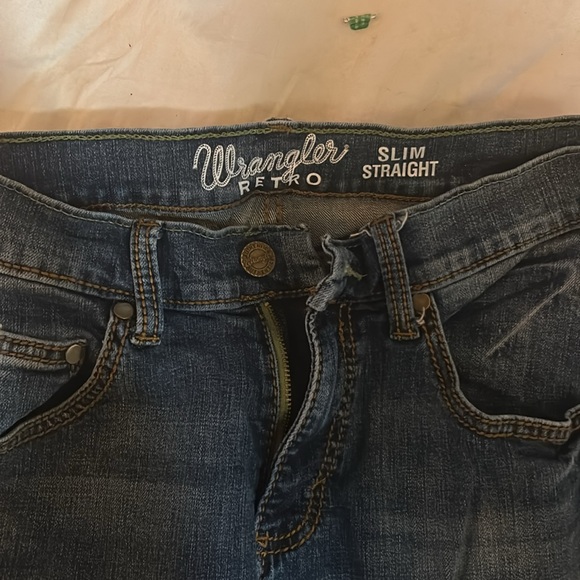 Used - Picture 4 of 4